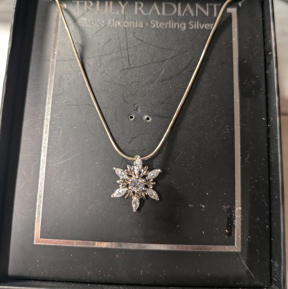 Sterling silver and cubic zirconia flower necklace